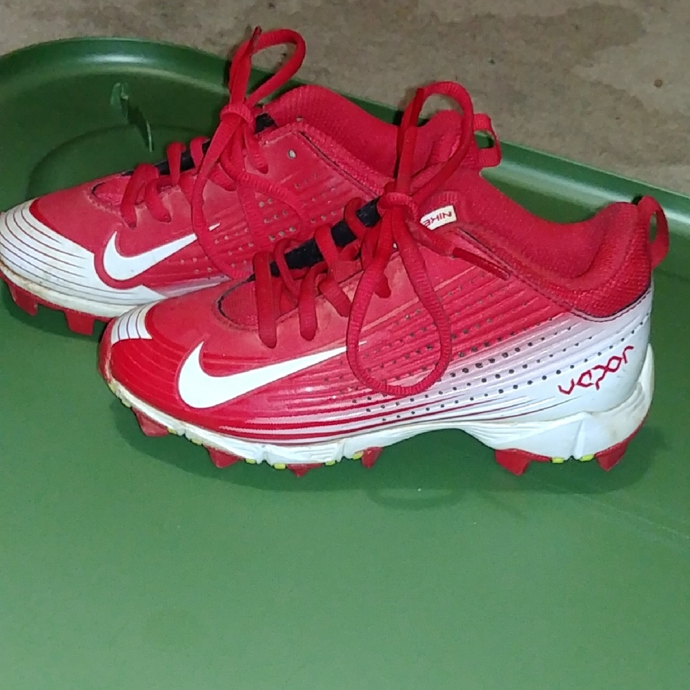 Nike baseball cleats